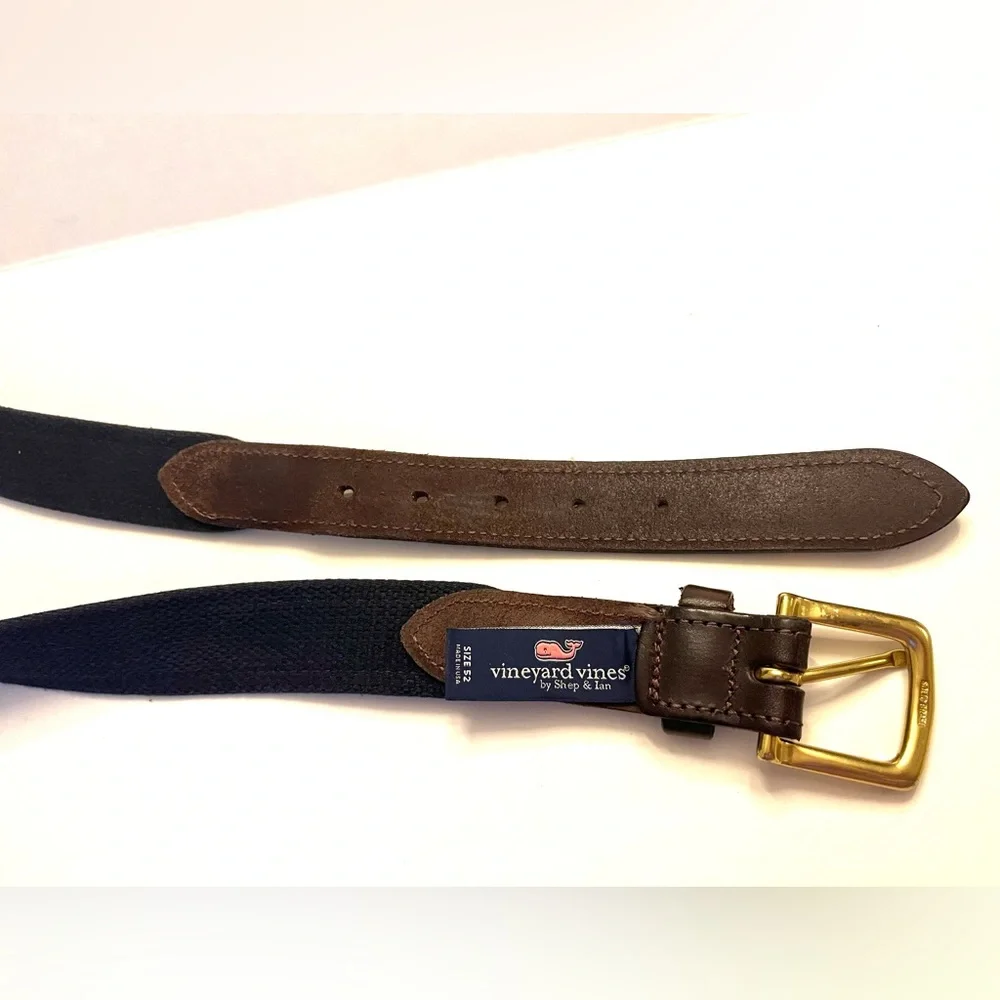 Vineyard Vines Men’s American Flag Canvas Solid Brass Buckle Club Leather Belt